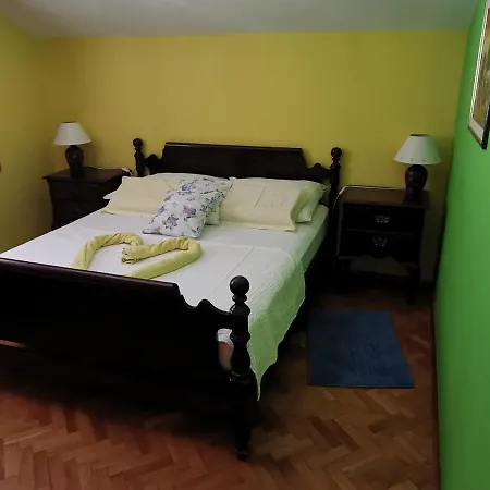 Nina Apartment