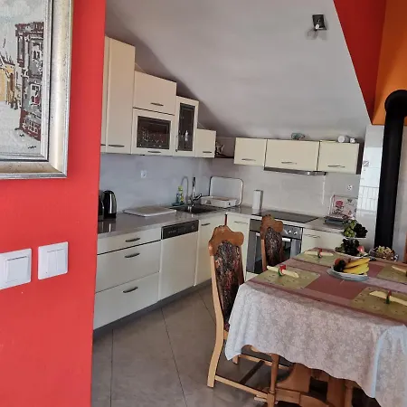 Nina Appartement Podstrana