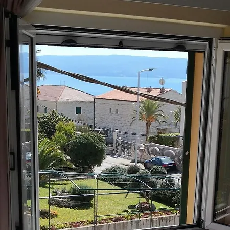 Nina Apartment
